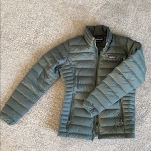 Patagonia puff coat
